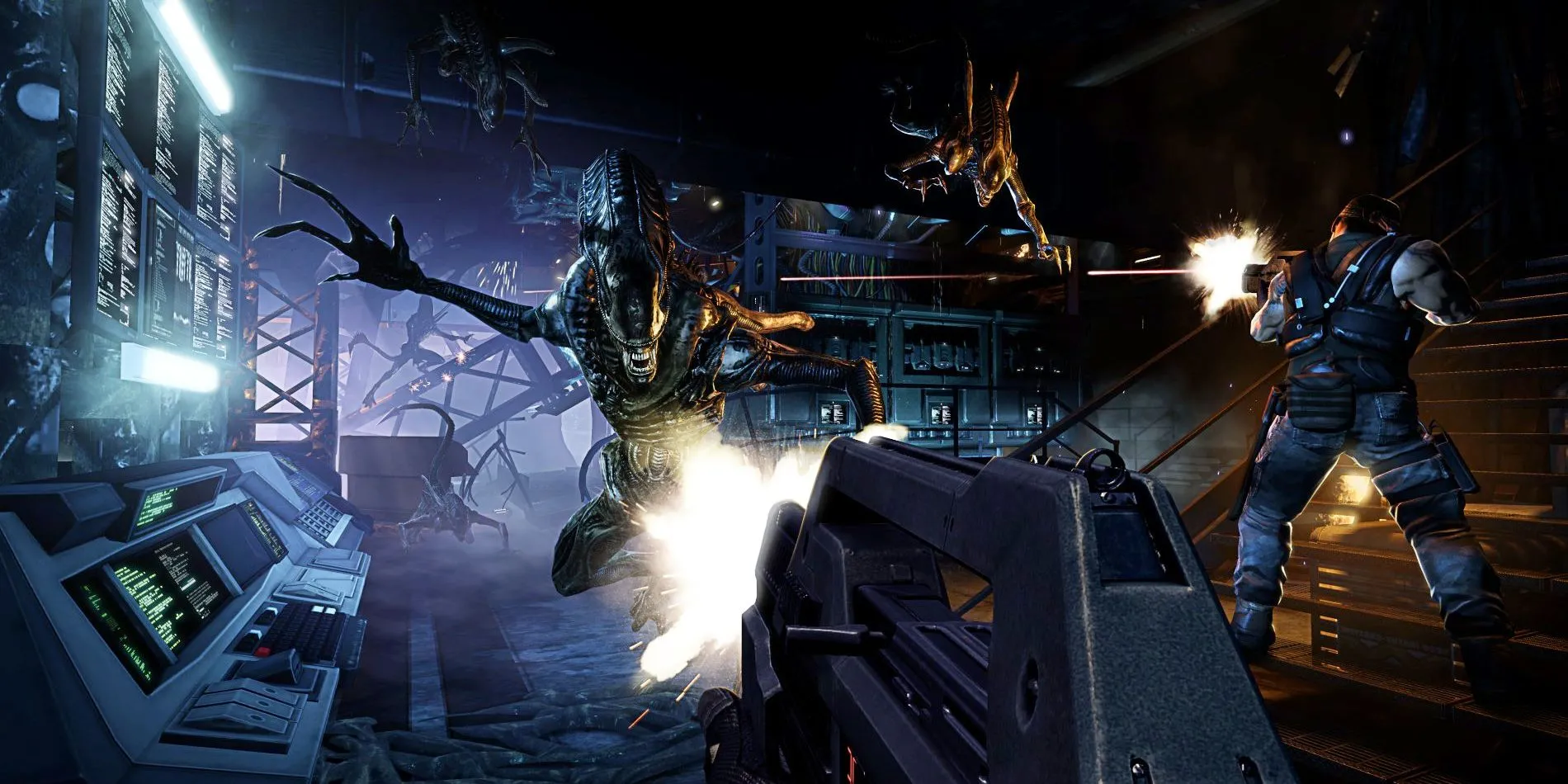 Lính thủy đánh bộ Colonial Marines đối đầu với Xenomorph hung tợn, một cảnh hành động từ Aliens: Colonial Marines được kỳ vọng