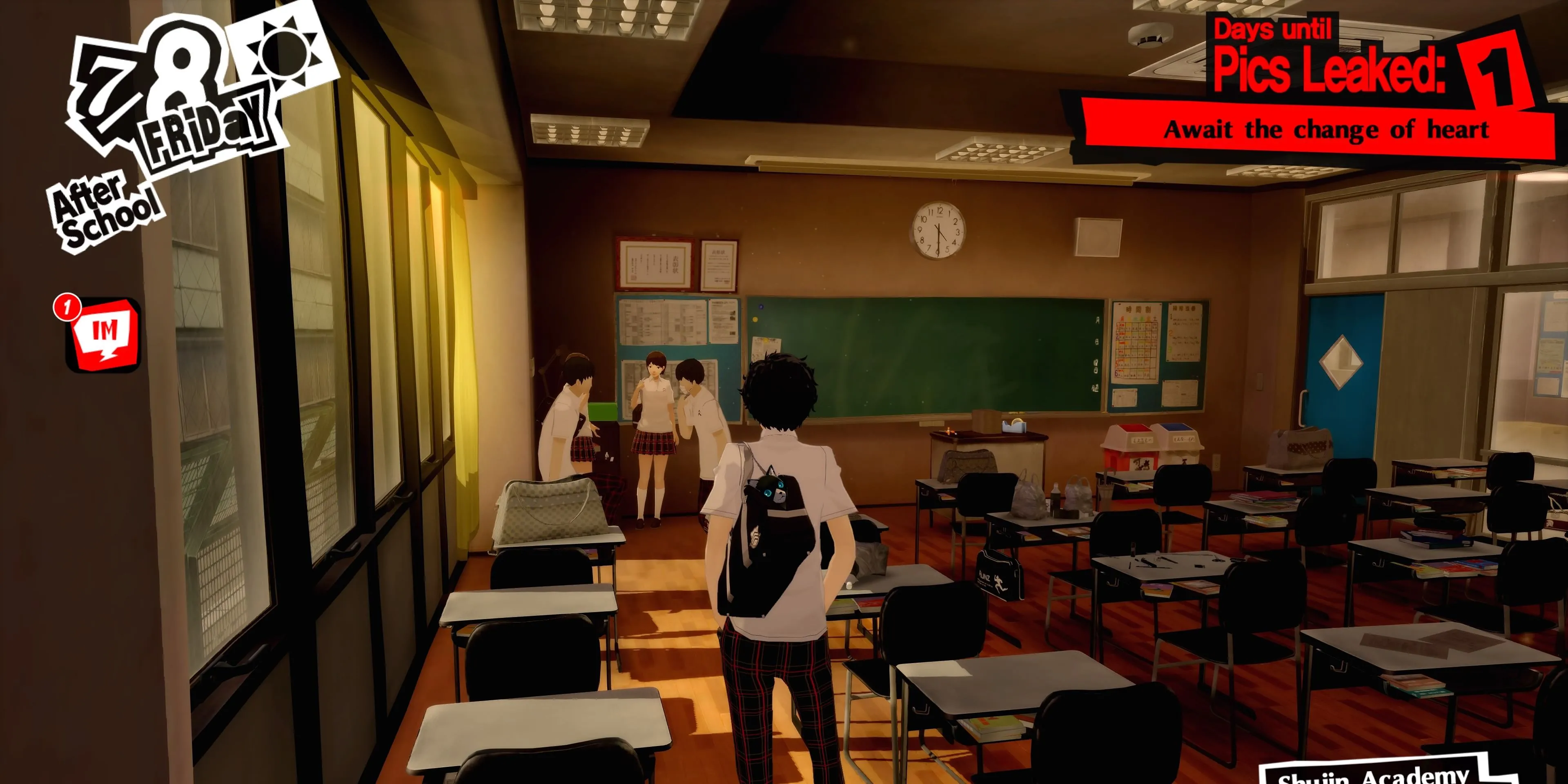 Nhân vật Joker trong Persona 5 Royal, thể hiện cuộc sống học đường và hoạt động Phantom Thieves