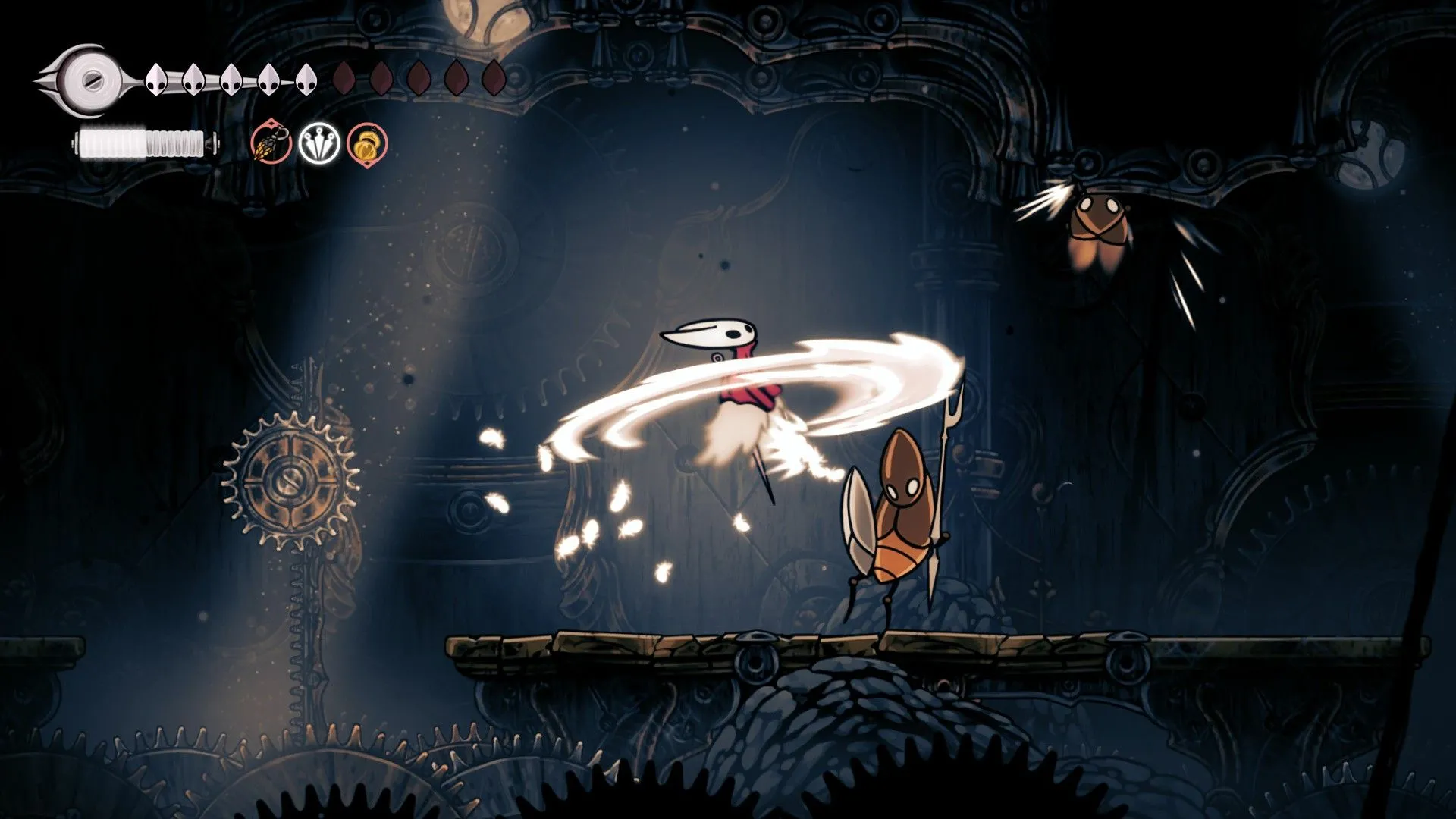 Ảnh: Sử dụng Sawtooth Circlet trên kẻ địch trong Silksong