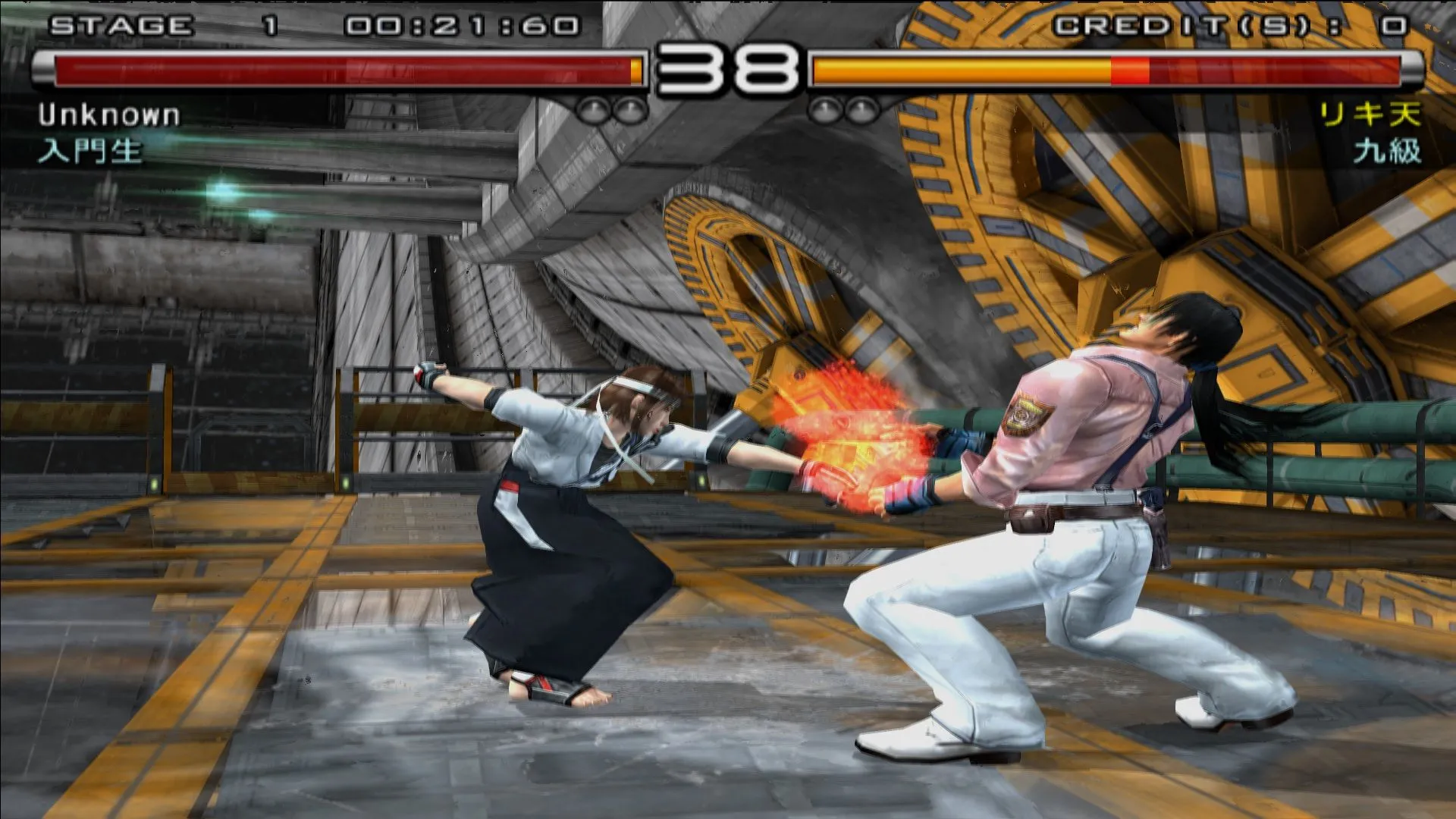 Bìa và artwork Tekken 5, phản ánh phong cách chiến đấu đối kháng kinh điển của series