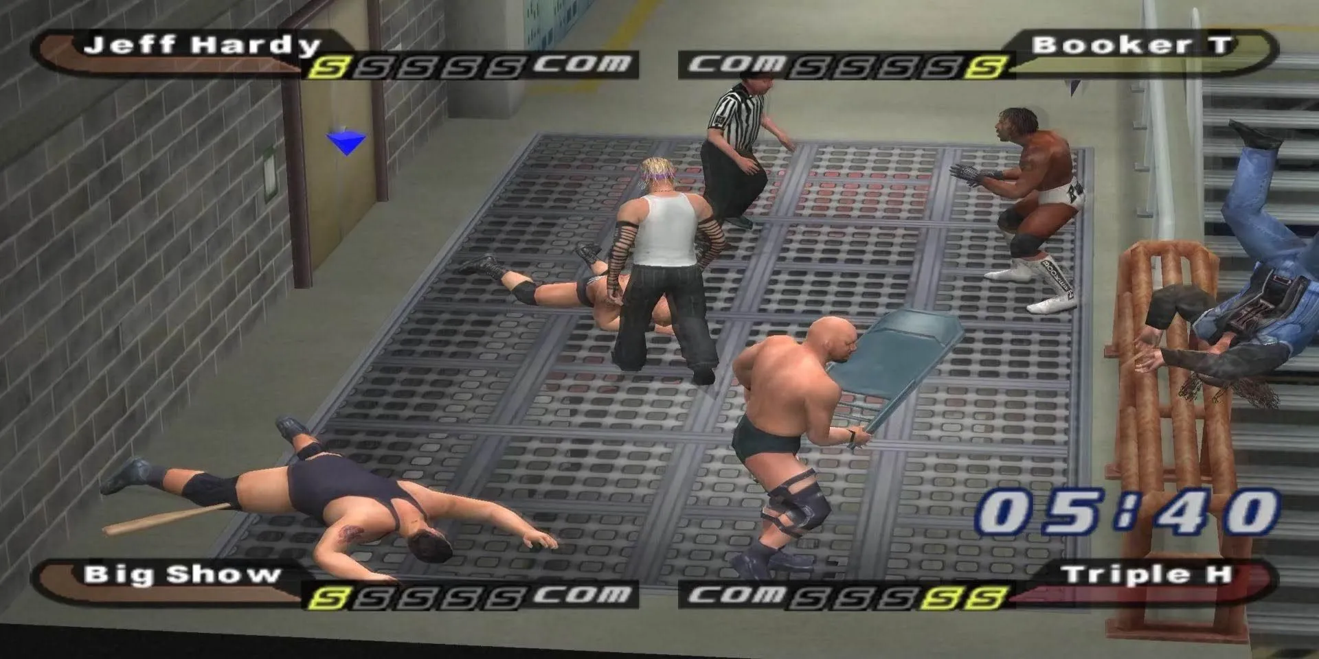 Cảnh đánh nhau hậu trường trong WWE SmackDown: Shut Your Mouth, nhiều đô vật va chạm trong bối cảnh hỗn loạn