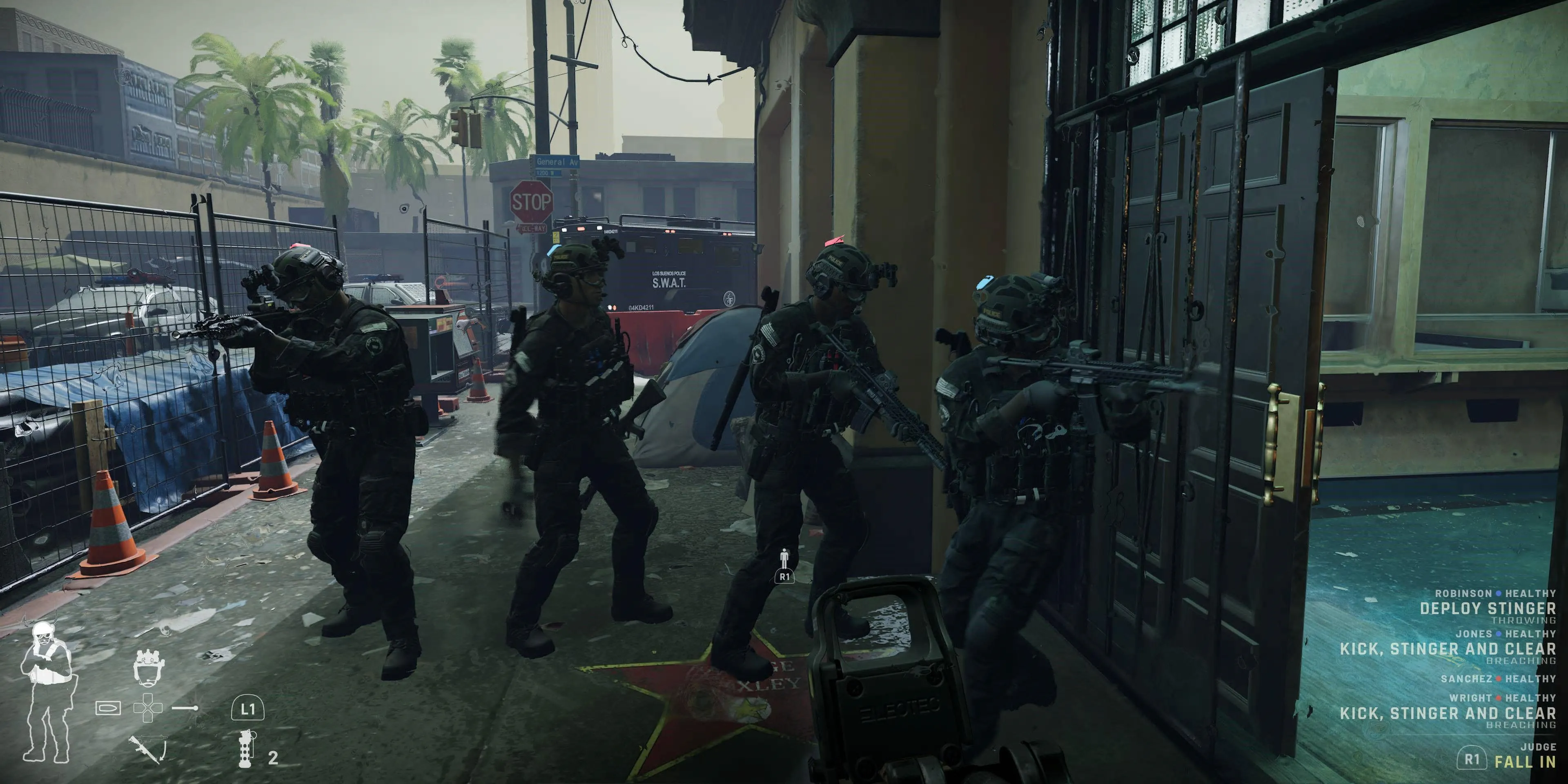 Đội SWAT tiến vào dọn phòng trong Ready or Not, thể hiện AI đồng đội chính xác và phối hợp