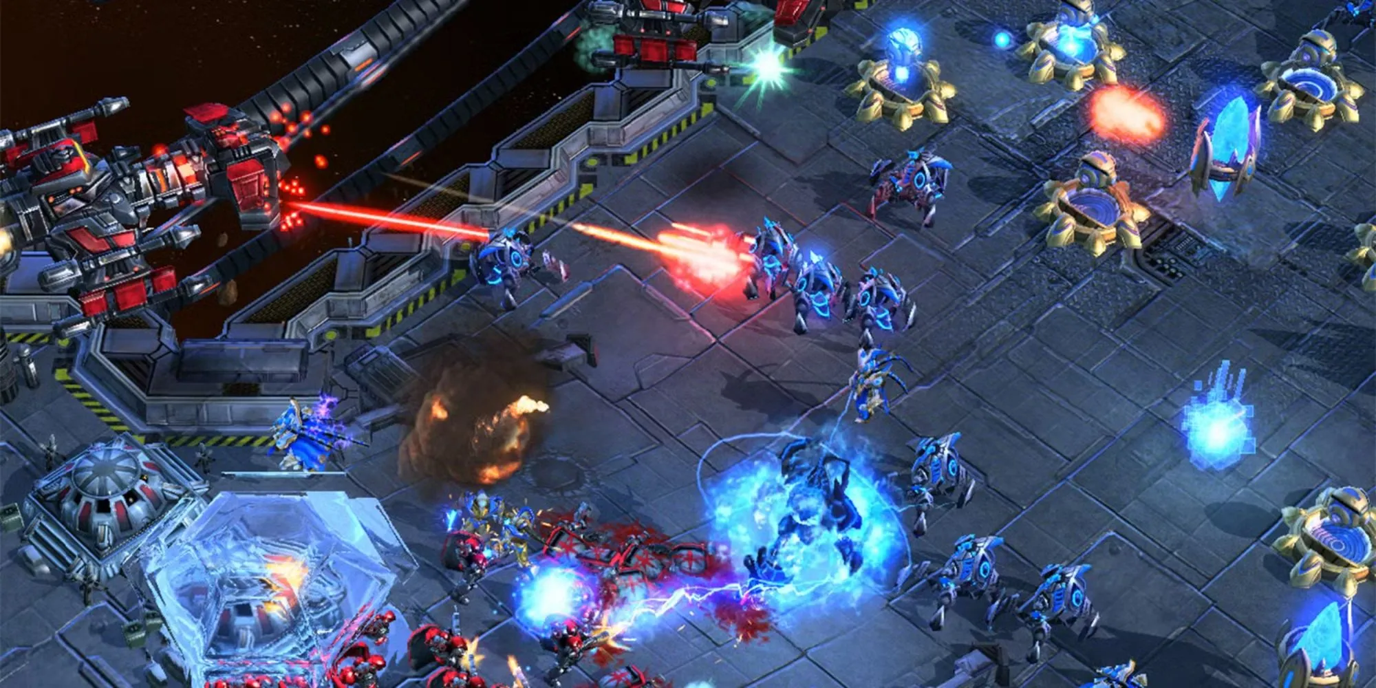 Hai đội đối đầu trong trận chiến StarCraft II