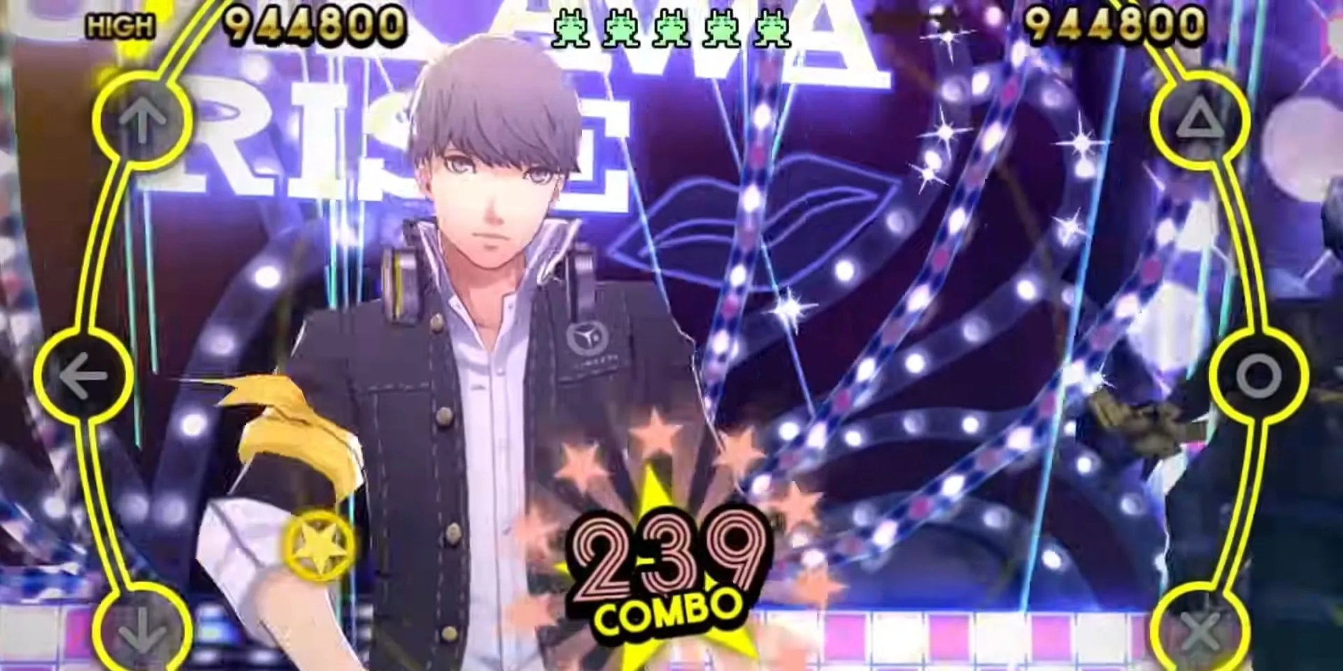 Yu trong Persona 4: Dancing All Night biểu diễn trên sân khấu